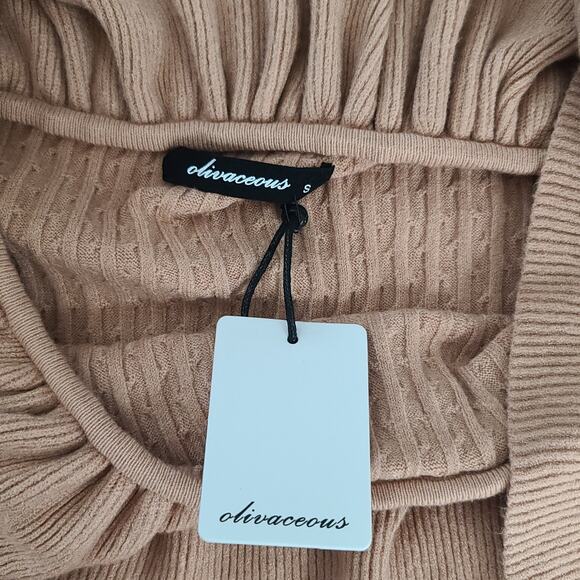 Olivaceous cable knit off shoulder sweater dress brown Size Small Fall Festive - Picture 10 of 10